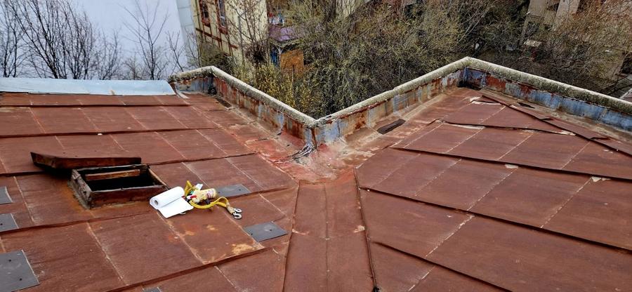 Apartament cu 3 camere semidecomandat în Domenii