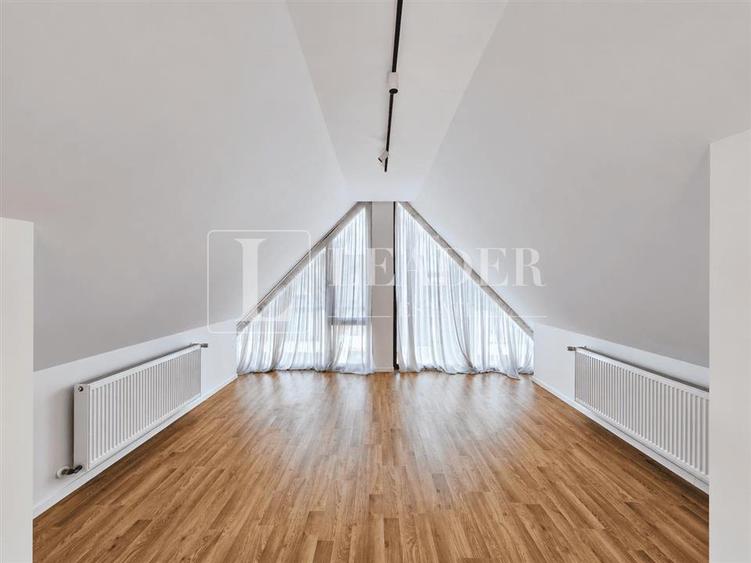 Duplex cu 5 camere cu Garaj în Pipera