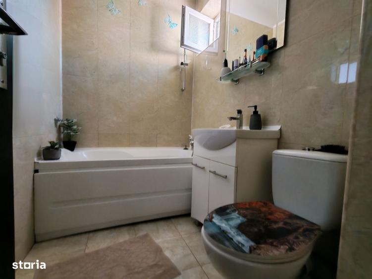 Apartament cu 4 camere în Far