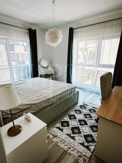 Apartament cu 3 camere decomandat în Florești