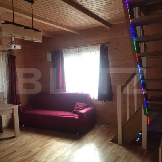 Casa deosebita din lemn masiv de stejar | 125 mp utili | T - 8