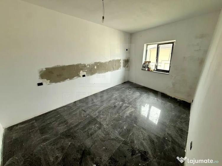 Casă cu 4 camere cu Teren 300 Mp în Calea București
