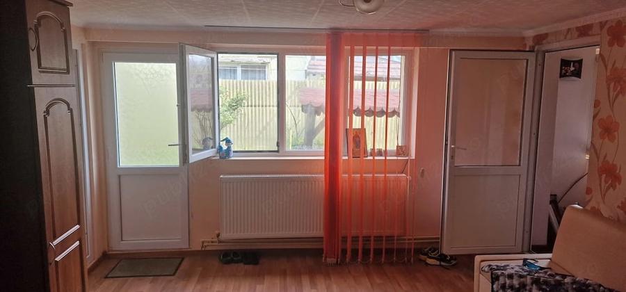 Casă cu 3 camere cu Teren 450 Mp în Bănești