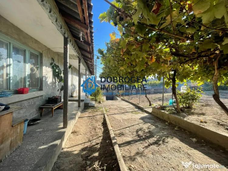 Teren de 500 mp, în Monumentului