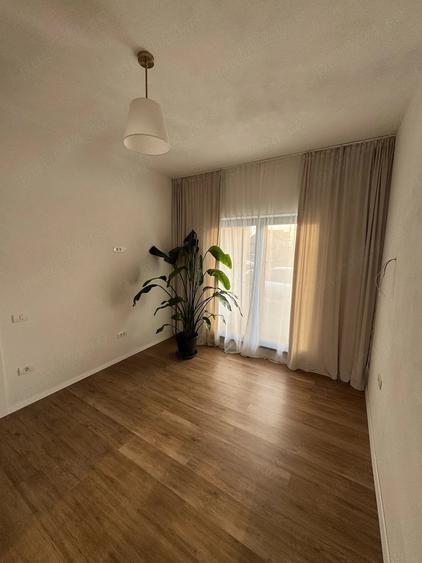Casă cu 3 camere cu Teren 310 Mp în Moșnița Nouă