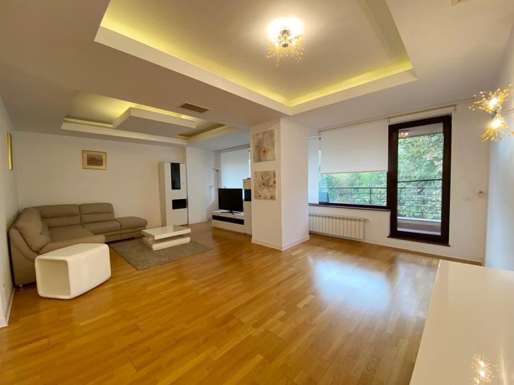 Apartament cu 2 camere decomandat, mobilat în P-ta Presei Libere