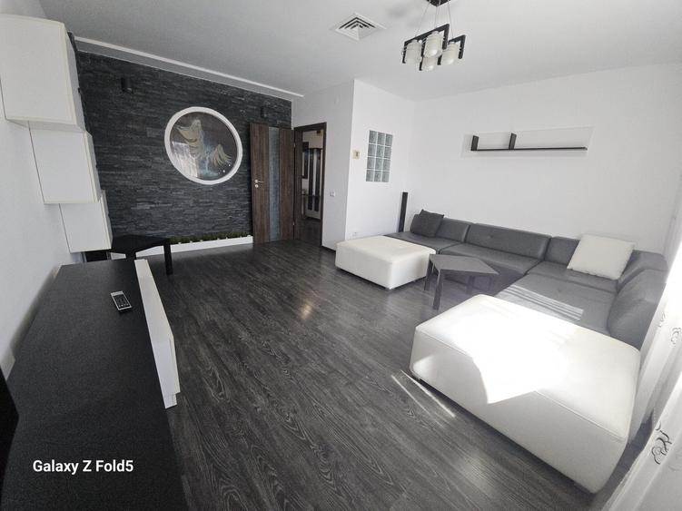 Apartament cu 2 camere decomandat în Exterior Vest