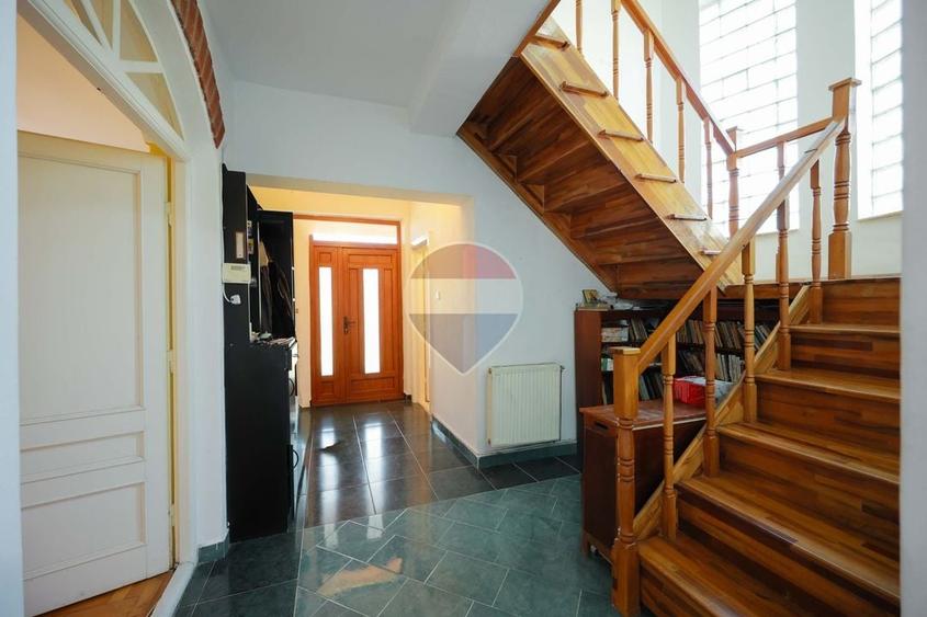 Casă individuală cu 5 camere cu Teren 514 Mp în Spitalul Județean