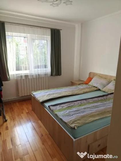 Apartament cu 2 camere decomandat în Republicii