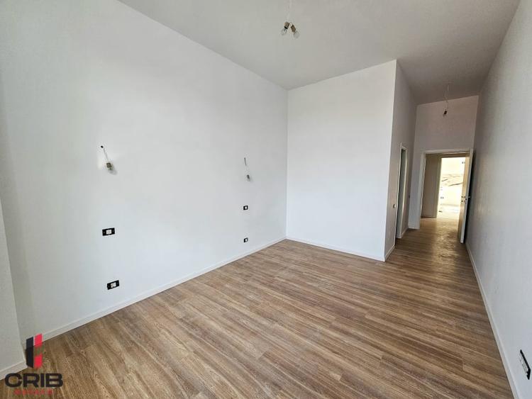 Apartament cu 3 camere semidecomandat în Voluntari