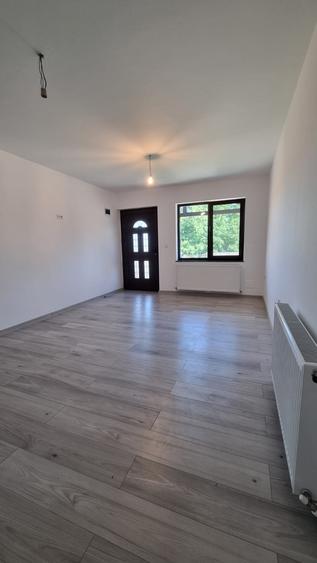 Casă individuală cu 3 camere cu Canalizare în Horpaz