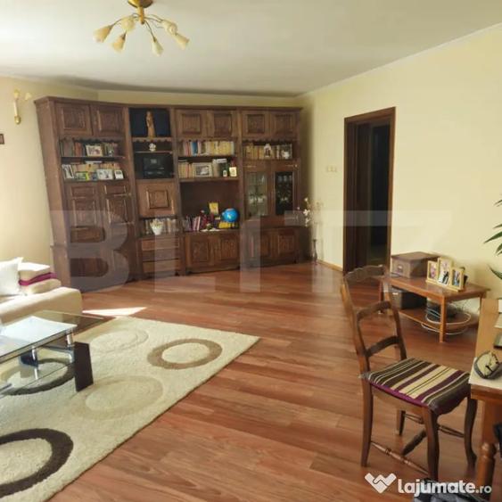 Spațiu comercial, de 458 mp, în Sud