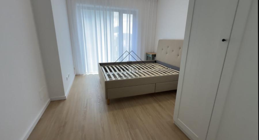 Apartament cu 2 camere decomandat, mobilat în Semicentral