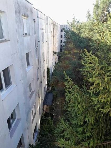 Apartament cu 3 camere decomandat în Sud