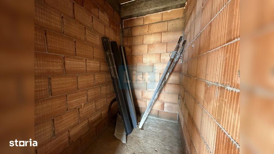 Casă cu 4 camere cu Teren 2000 Mp în Baciu