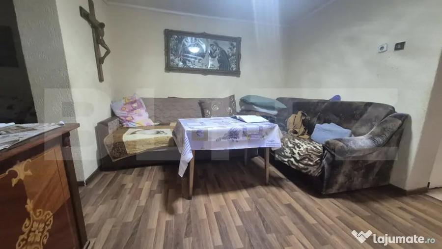 Casă cu 1 camere cu Teren 1306 Mp în Careiului