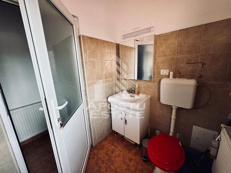 Casă individuală cu 2 camere cu Canalizare în Iosefin