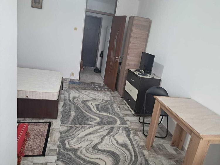 Garsonieră semidecomandată, mobilată în Costin Georgian