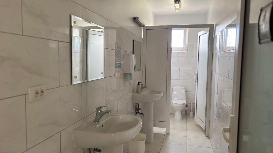 Spațiu comercial, de 375 mp, în Udești