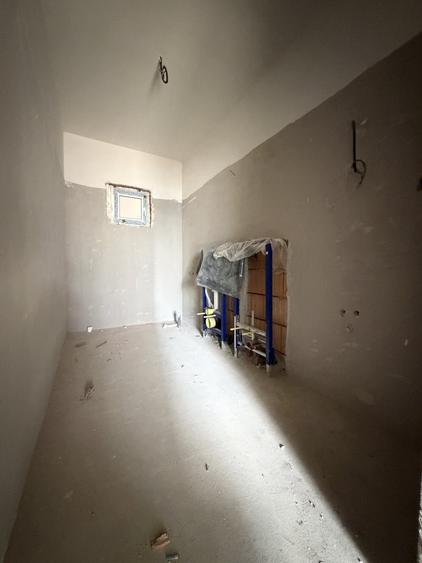 Apartament cu 3 camere decomandat în Giroc
