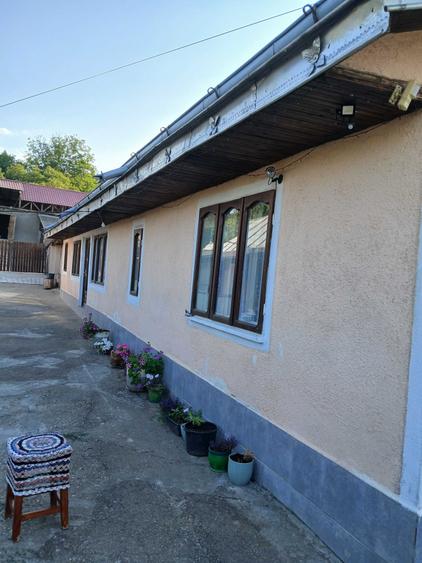 Casă cu 4 camere în Exterior Vest
