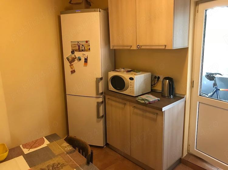 Proprietar inchiriez ap.1 cam etaj 1 Complex Studentesc centrala proprie - 3