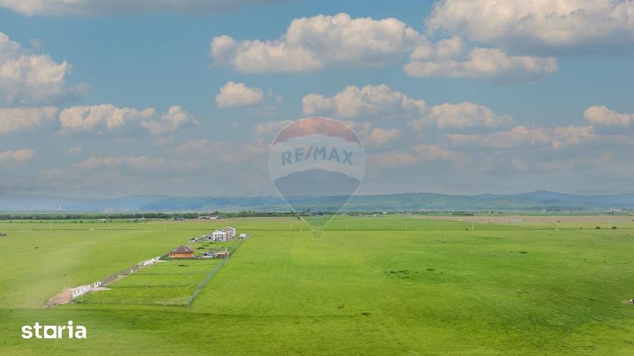 Teren de 3400 mp, în Central