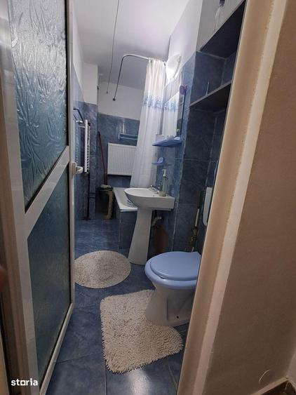 Garsonieră decomandată în Central