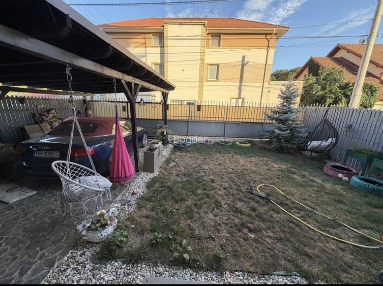 Apartament cu 3 camere si curte Dumbravita