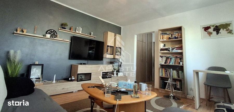 Apartament cu 2 camere semidecomandat în Micălaca