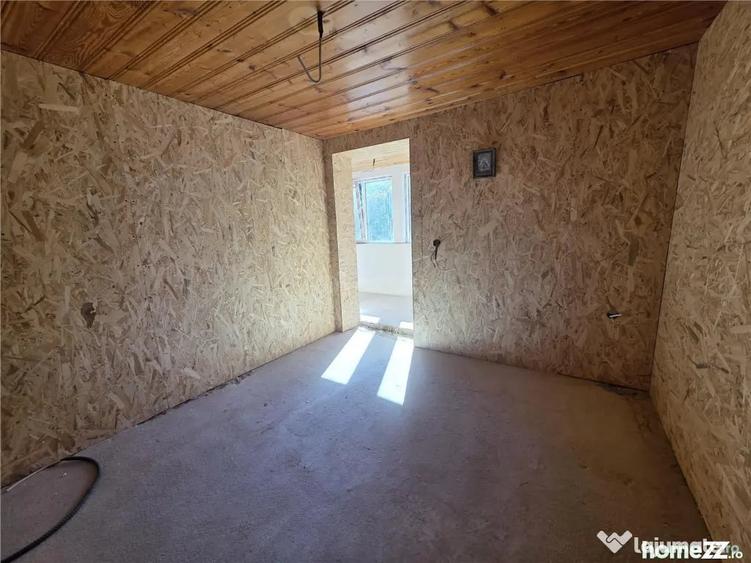 Casă cu 2 camere cu Teren 270 Mp în Săliște