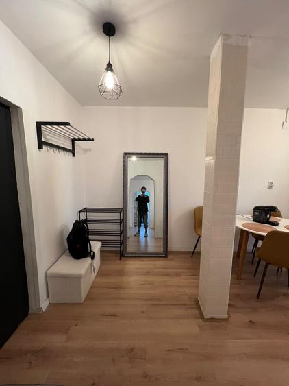 Apartament cu 2 camere semidecomandat în Tineretului
