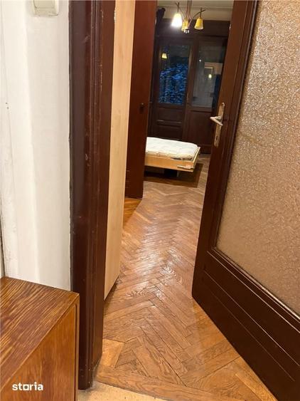 Apartament cu 3 camere decomandat în Victoriei
