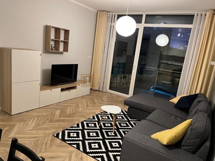 Apartament cu 2 camere decomandat, mobilat în Central
