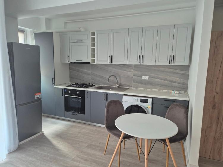 Apartament cu 2 camere semidecomandat în Cug