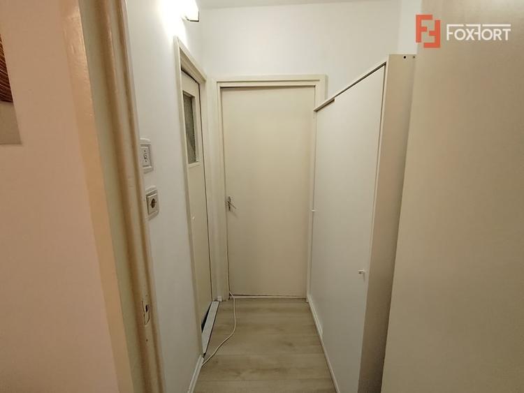 Apartament cu 2 camere semidecomandat, mobilat în Girocului