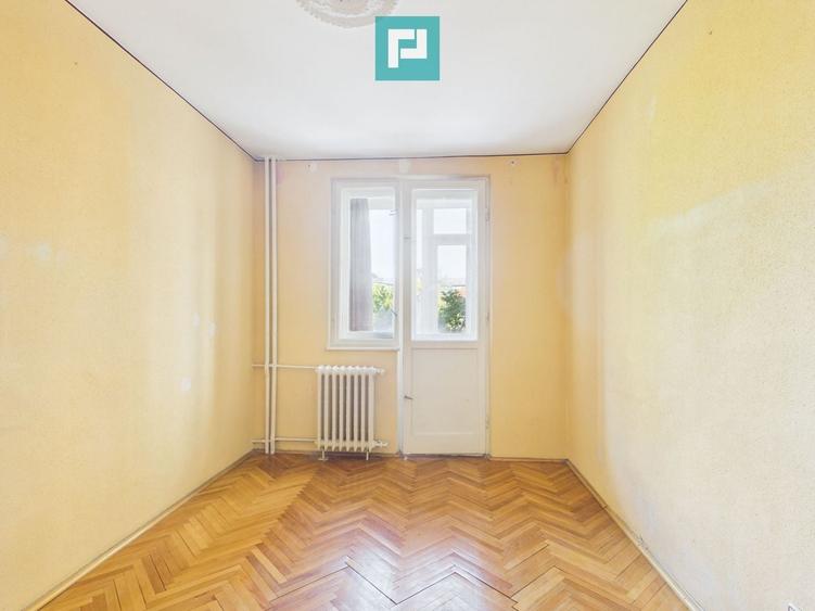 Apartament cu 3 camere decomandat în Rogerius