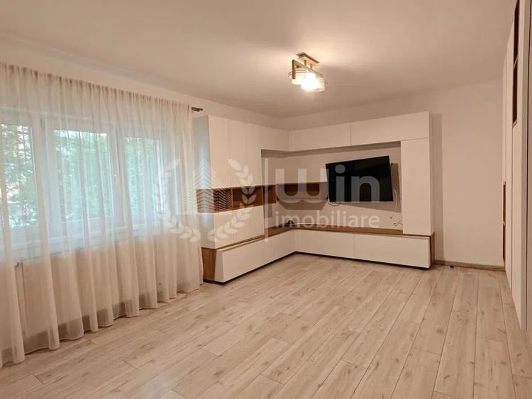Apartament cu 3 camere decomandat, mobilat în Zorilor