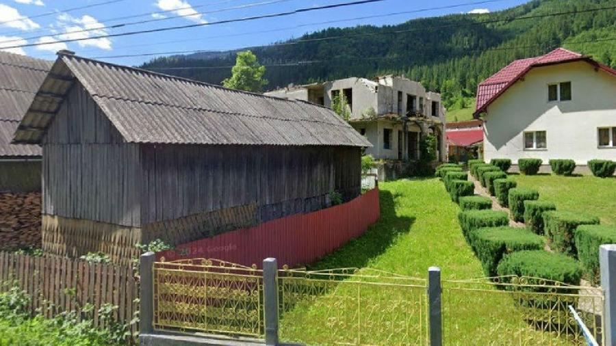 Teren Construcții intravilan de 5301 mp, în Crucea