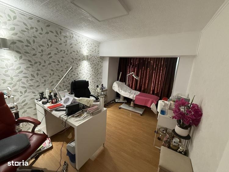 Apartament cu 4 camere decomandat în Central