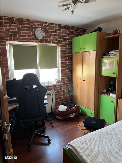 Apartament cu 4 camere decomandat în Șagului