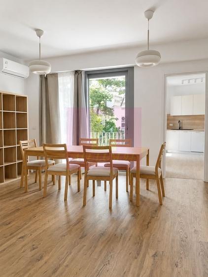 Apartament cu 4 camere decomandat în Ultracentral