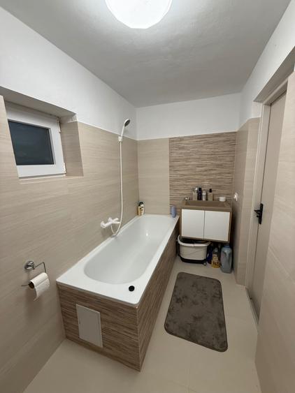 Casă cu 2 camere în Central