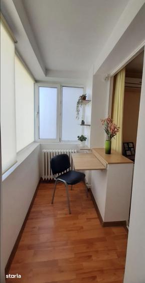 Garsonieră în Titan