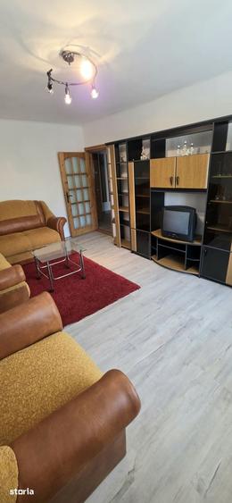 Apartament cu 3 camere decomandat în Obcini