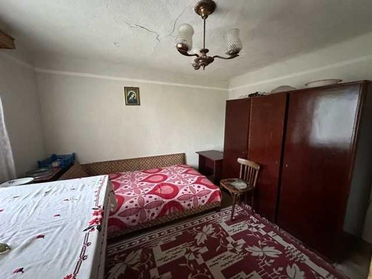 Casă cu 3 camere în Moara Vlăsiei