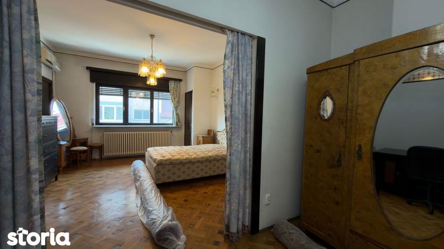 Casă cu 5 camere cu Teren 220 Mp în Ștefan cel Mare