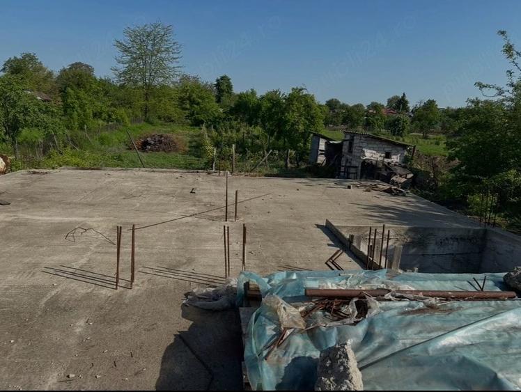 Teren de 1319 mp, în Cocorăștii Grind