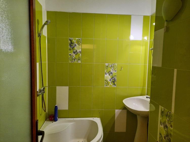 Apartament cu 2 camere decomandat în Gară