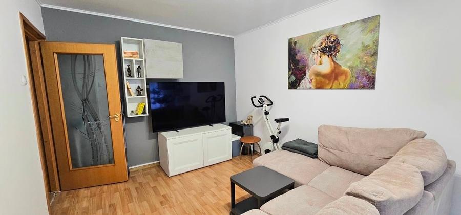 Apartament cu 3 camere decomandat, mobilat în Rahova
